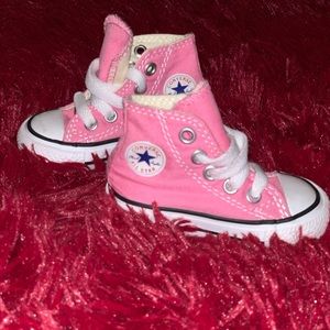 Girls pink converse